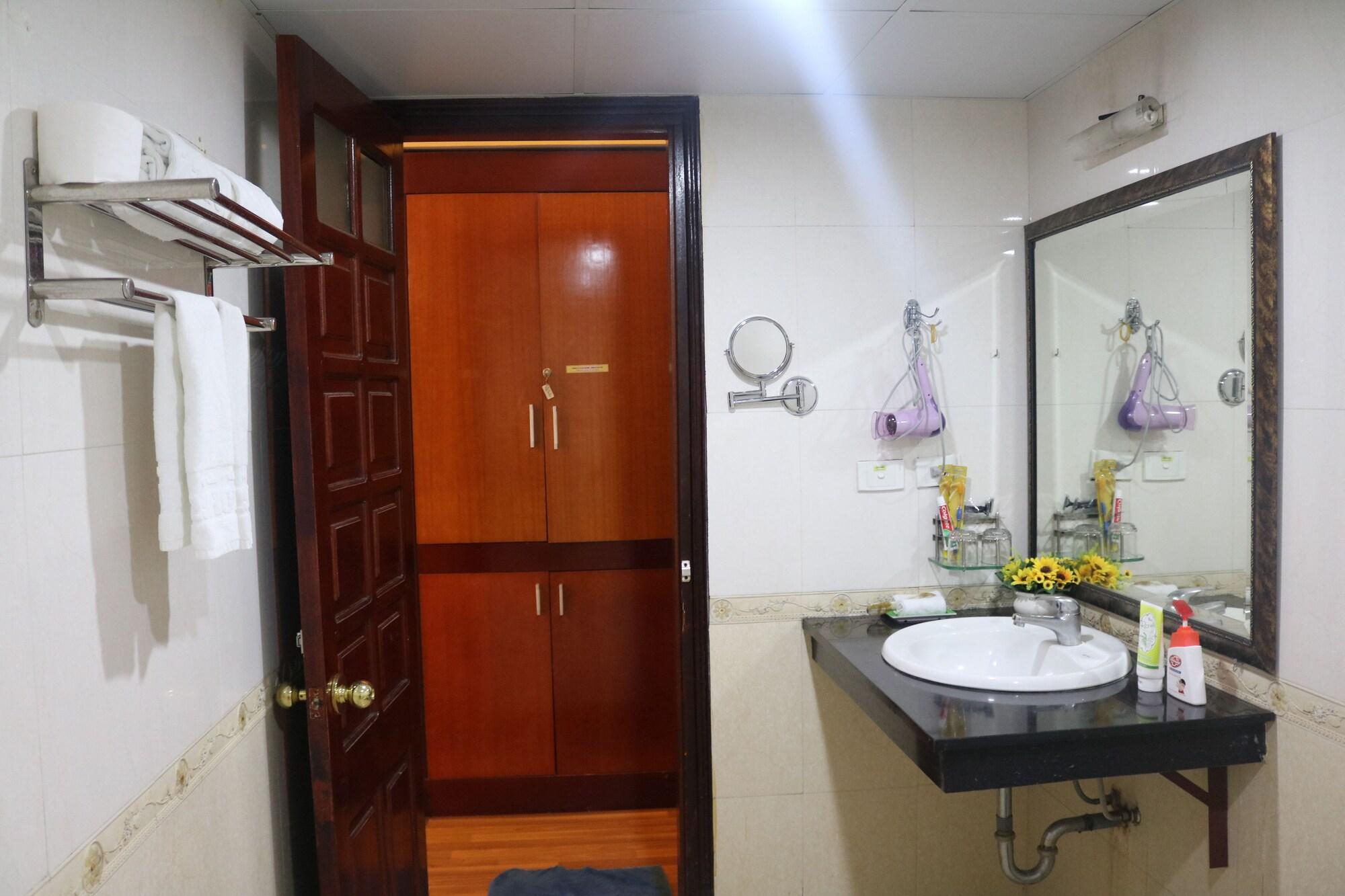 A25 Hotel - 45B Giang Vo Hanoï Extérieur photo